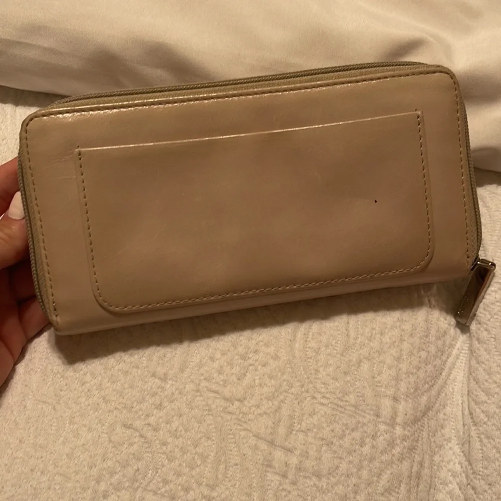Hobo cream leather wallet - Picture 3 of 3